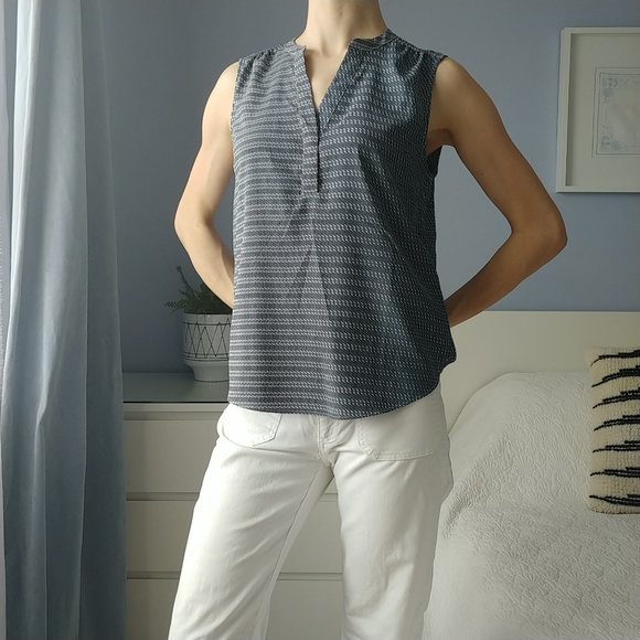 DONATED - Picture 2 of 9